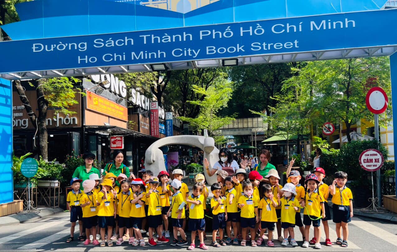 Mầm non dã ngoại