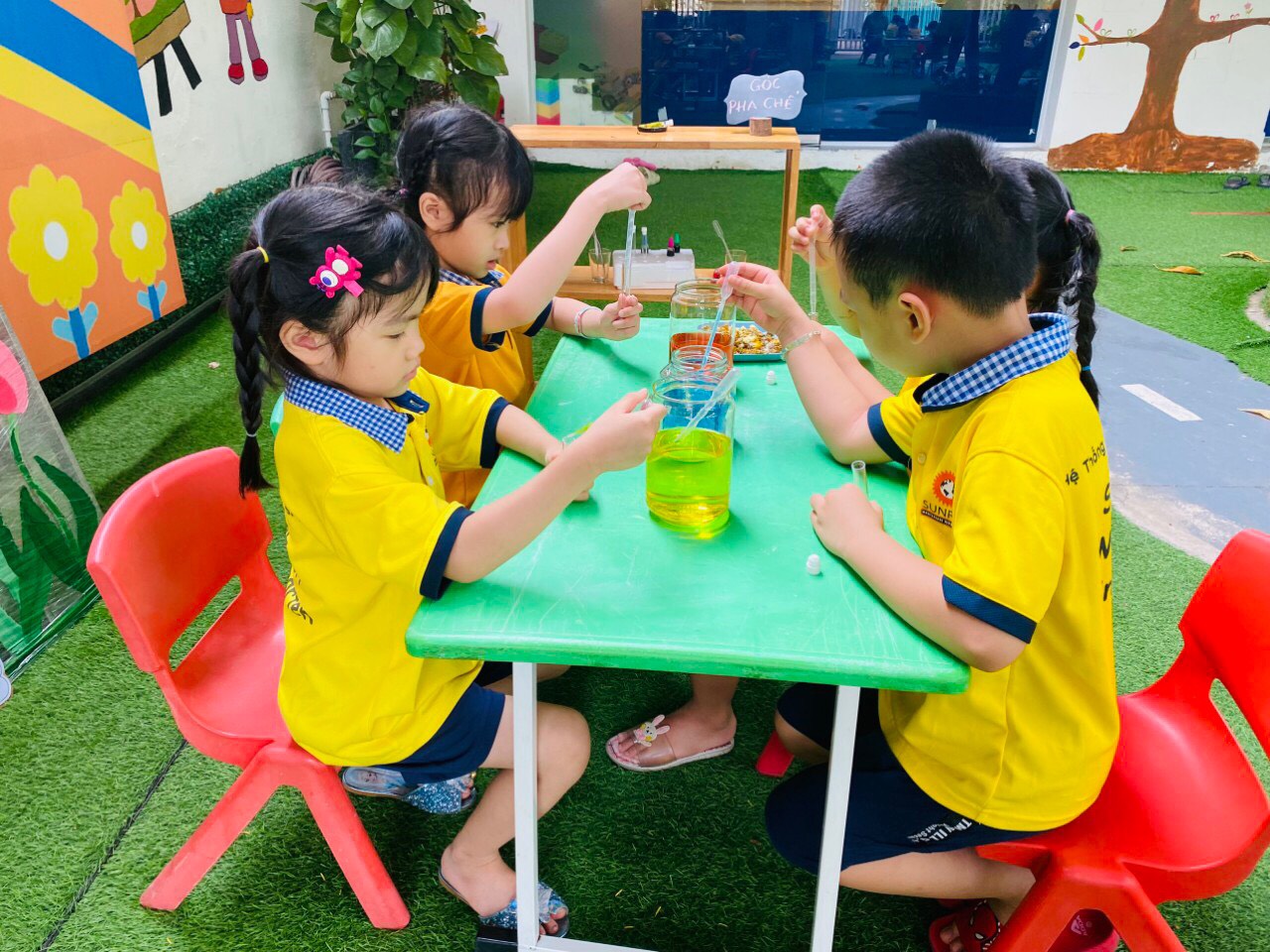 Thí nghiệm cho trẻ