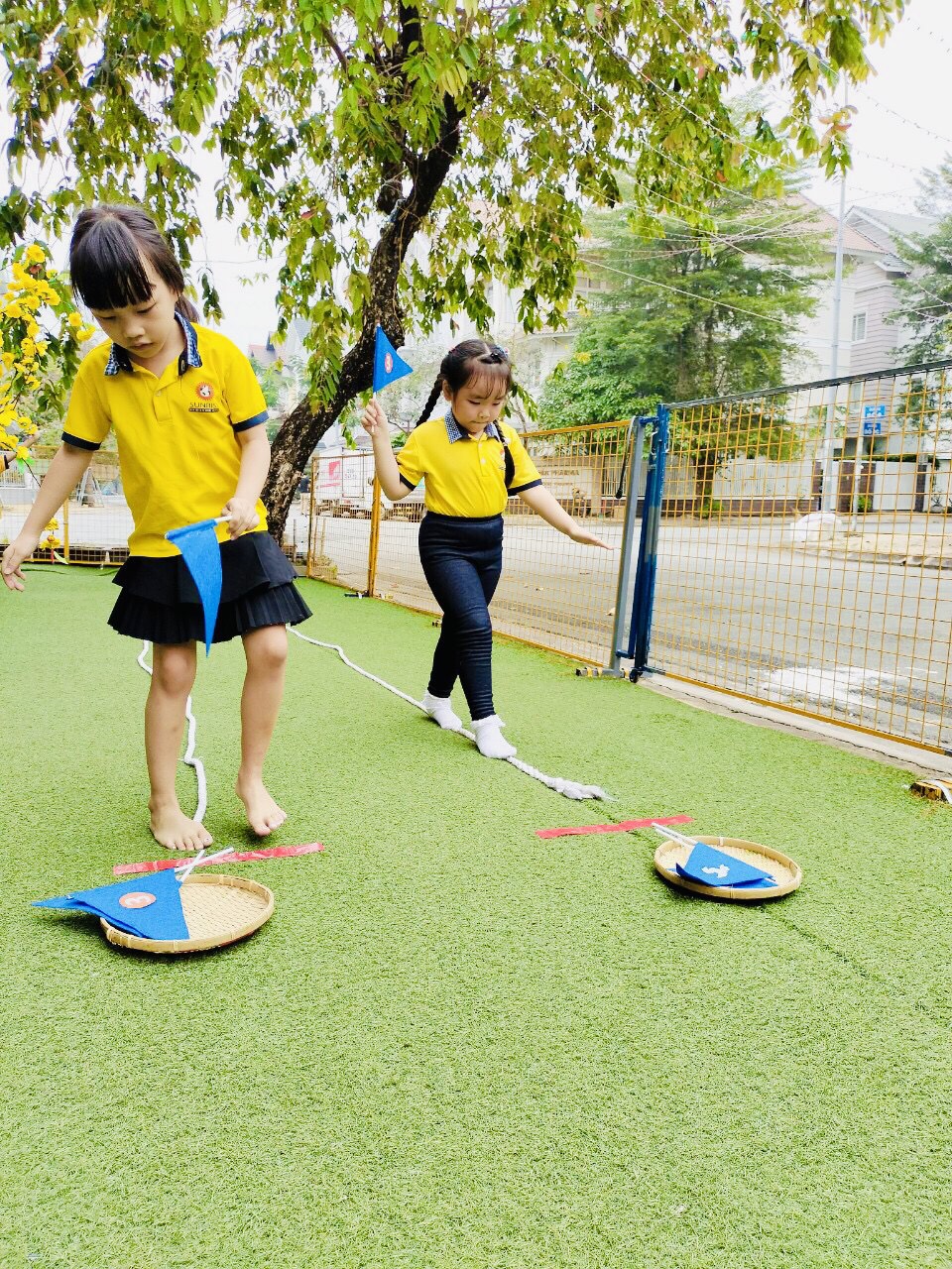 Trí tò mò trẻ mầm non